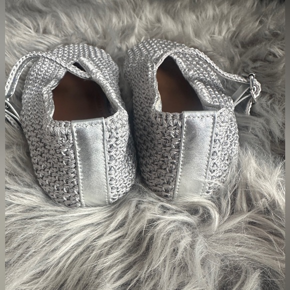 Alaïa crochet ballet flat with a Mary-Jane strap in silver size 37 - US 7 - Picture 6 of 10